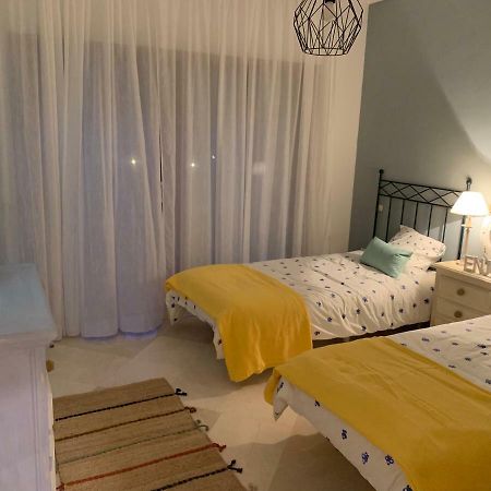 Beachside Apartment In ماربيا المظهر الخارجي الصورة