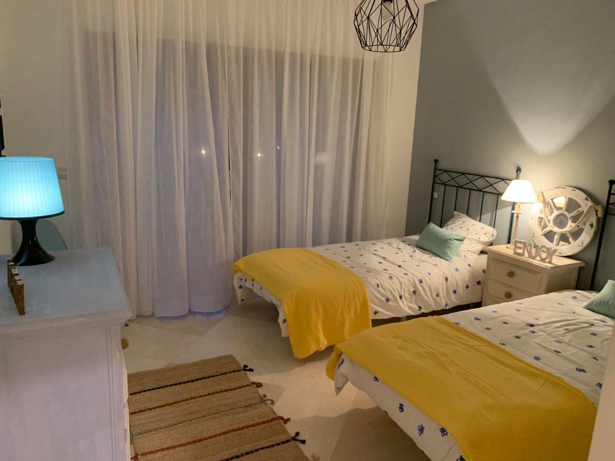 Beachside Apartment In ماربيا المظهر الخارجي الصورة