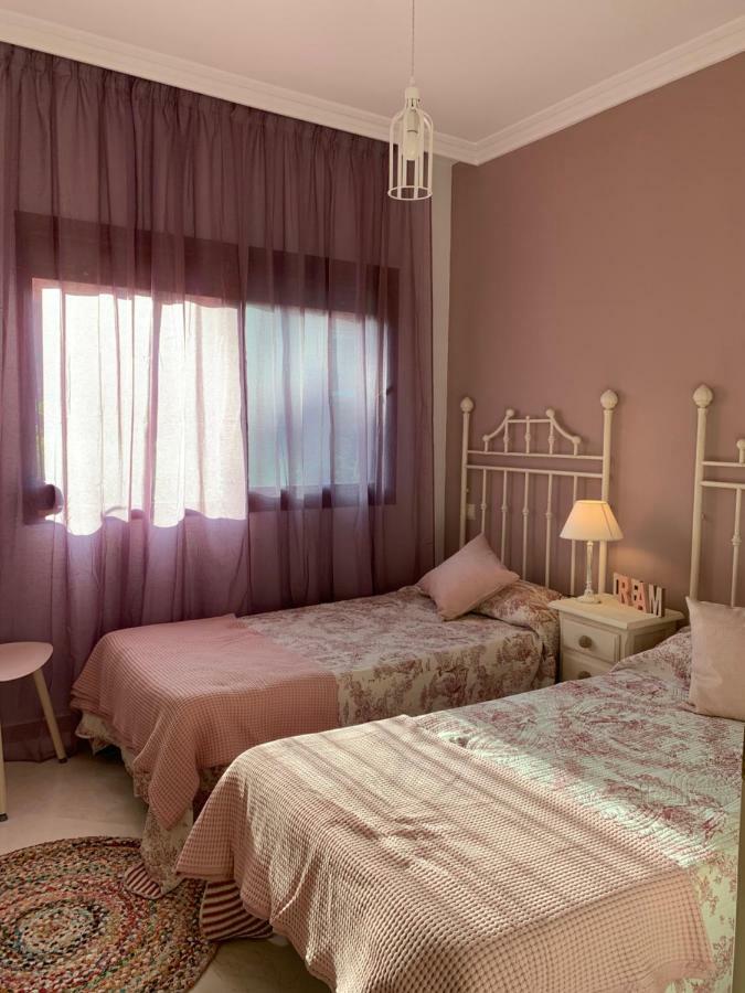 Beachside Apartment In ماربيا المظهر الخارجي الصورة