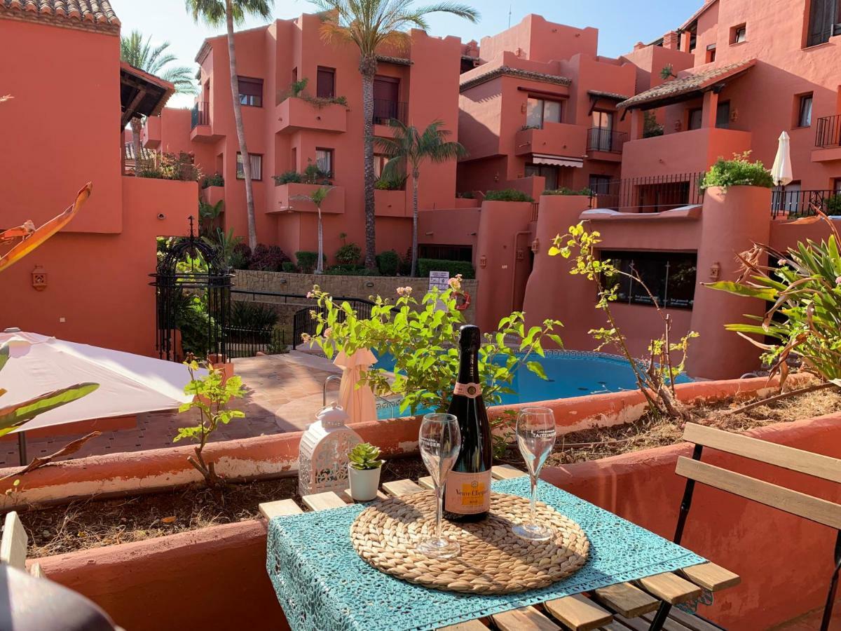Beachside Apartment In ماربيا المظهر الخارجي الصورة