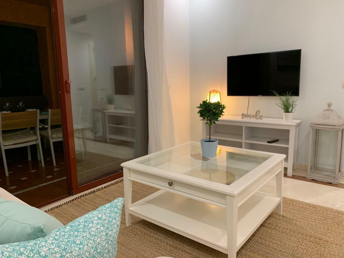Beachside Apartment In ماربيا المظهر الخارجي الصورة