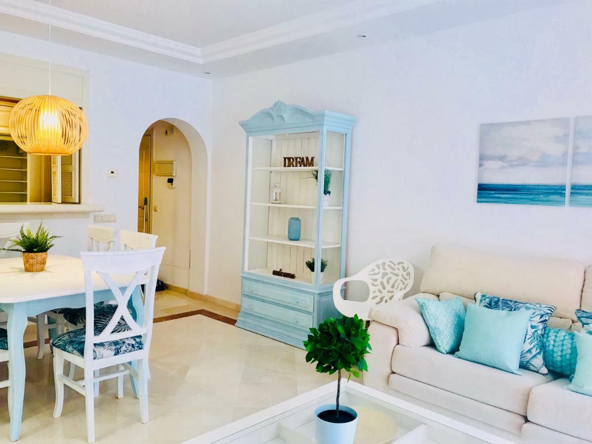 Beachside Apartment In ماربيا المظهر الخارجي الصورة