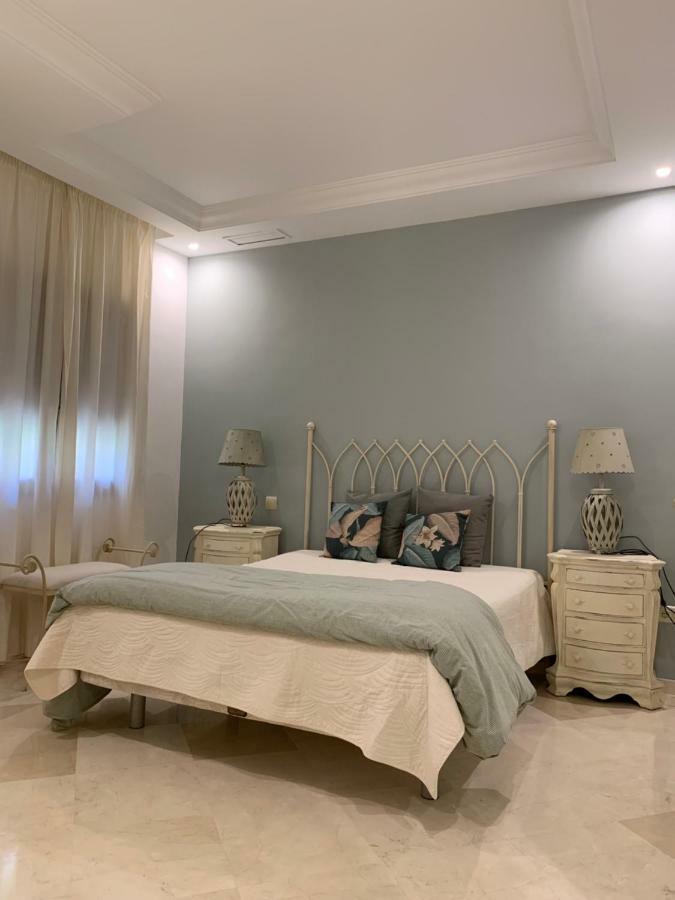 Beachside Apartment In ماربيا المظهر الخارجي الصورة
