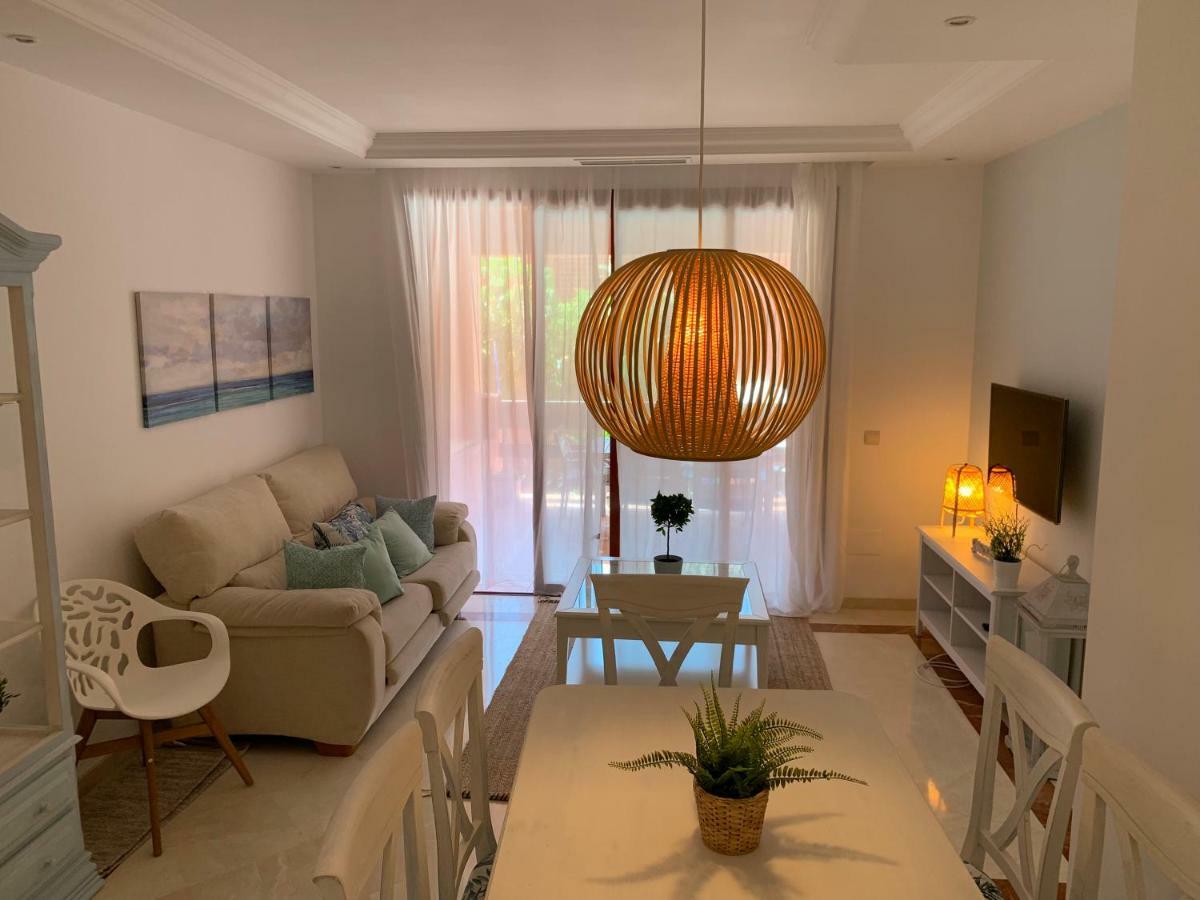 Beachside Apartment In ماربيا المظهر الخارجي الصورة