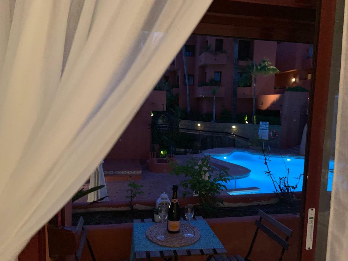 Beachside Apartment In ماربيا المظهر الخارجي الصورة